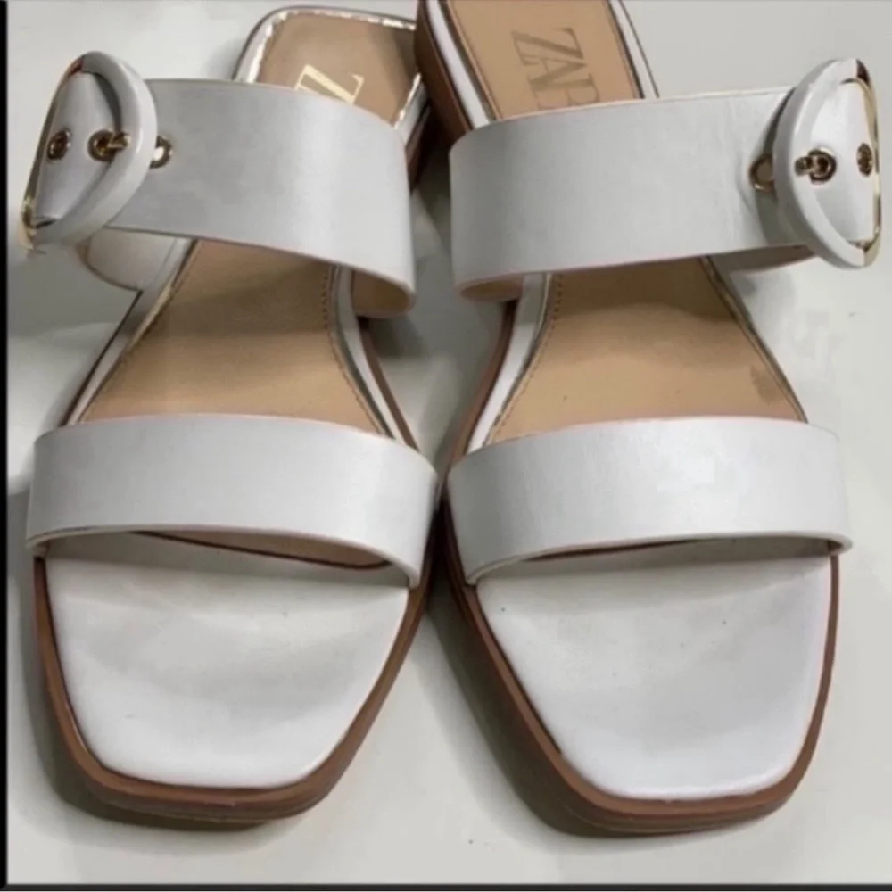 Zara Square Toe Sandal - Picture 2 of 6